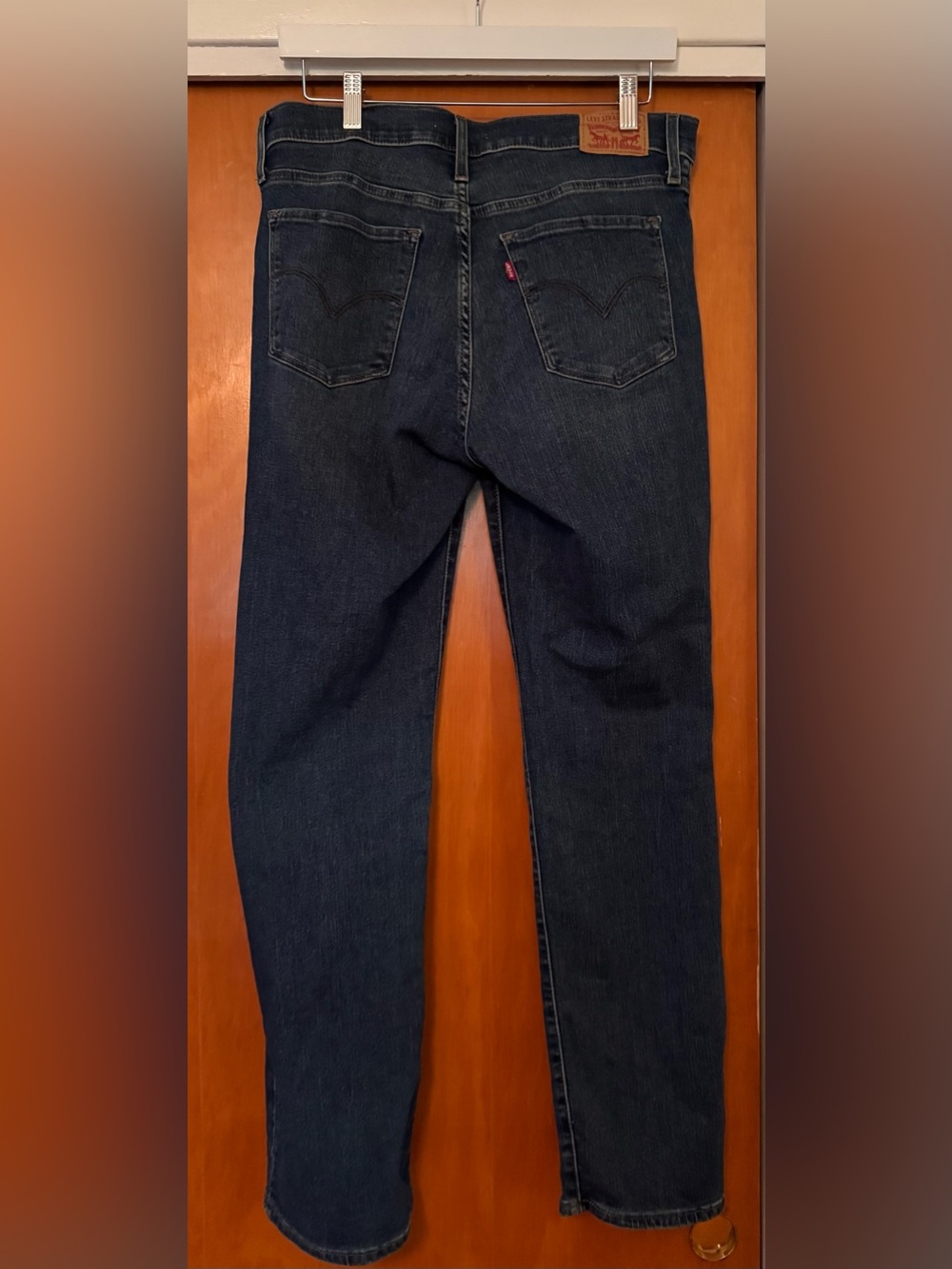 Levi’s Straight Leg Jeans - Picture 2 of 4